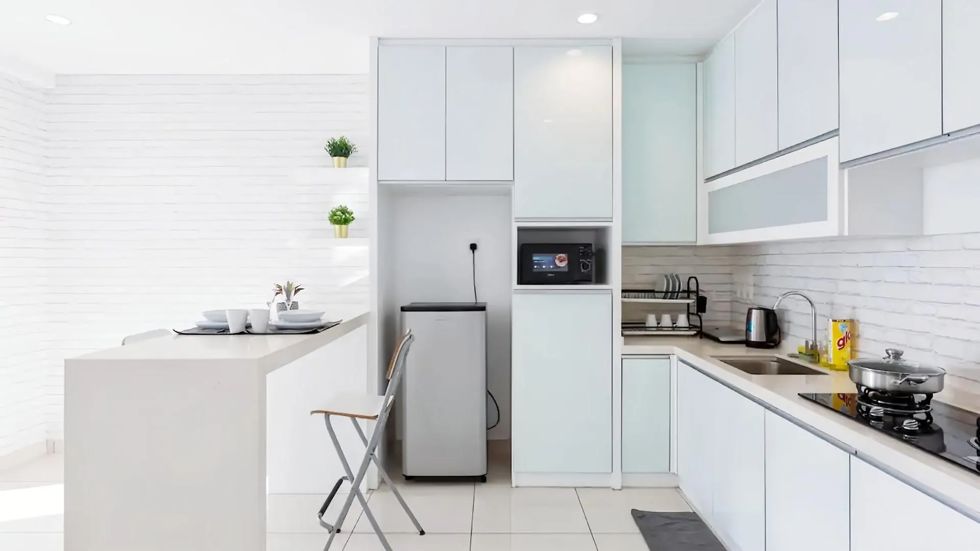 Mansion One George Town Apartman