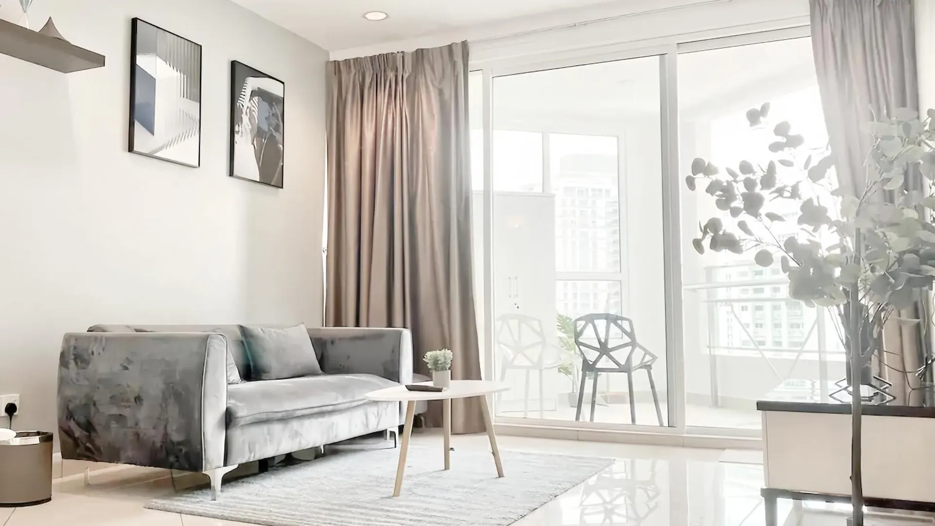 Mansion One George Town Apartman