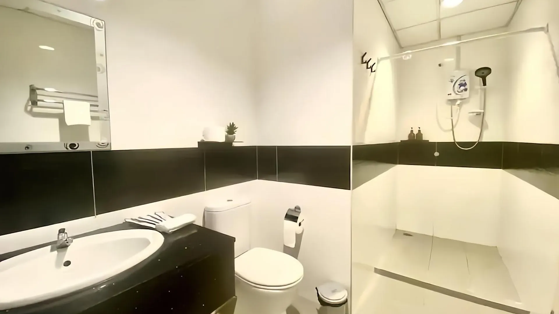 Mansion One George Town Apartman Malajzia