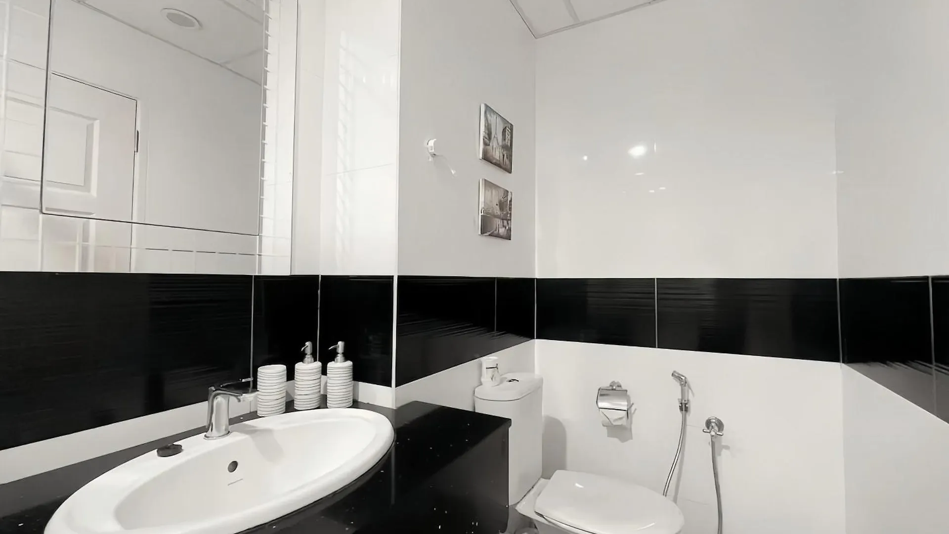 Mansion One George Town Apartman Malajzia