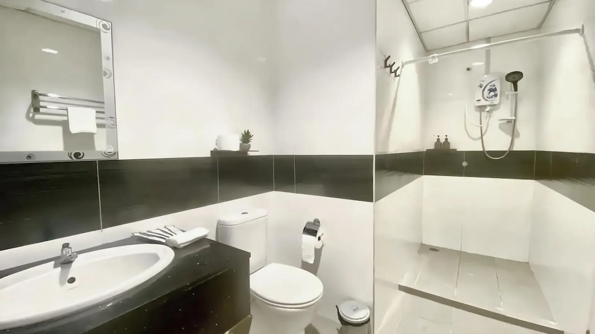 Mansion One George Town Apartman